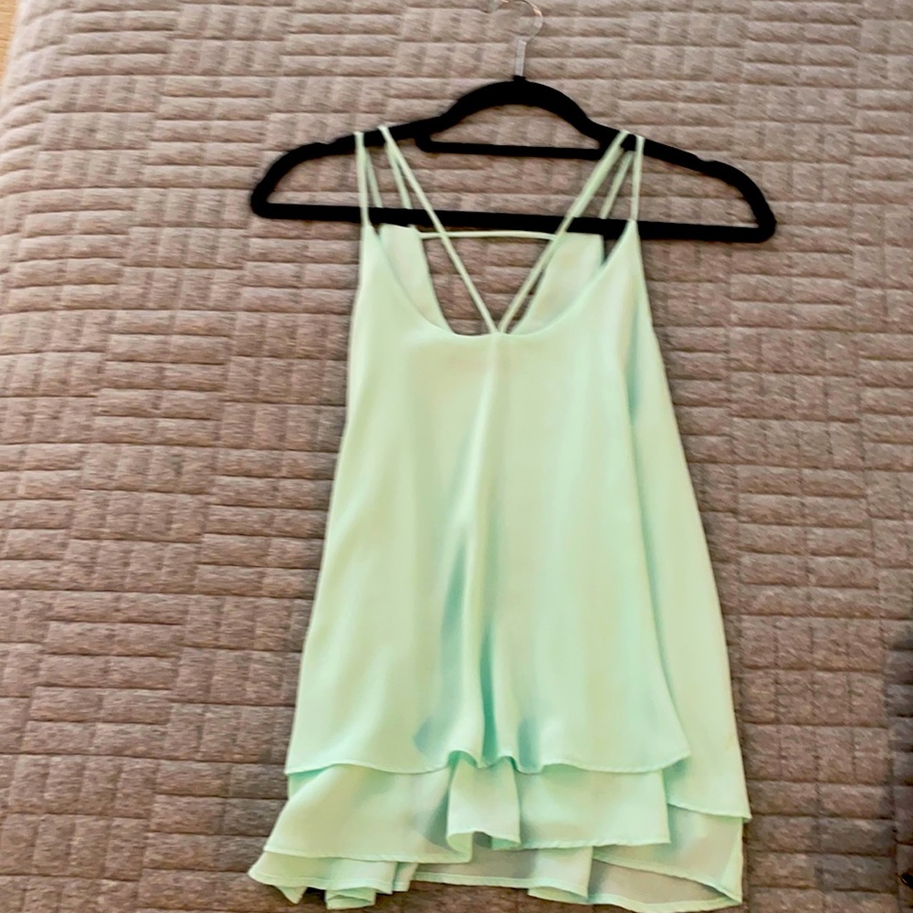Cute mint top!